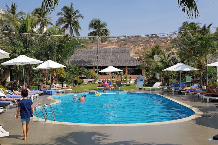 Pool 89 of 131