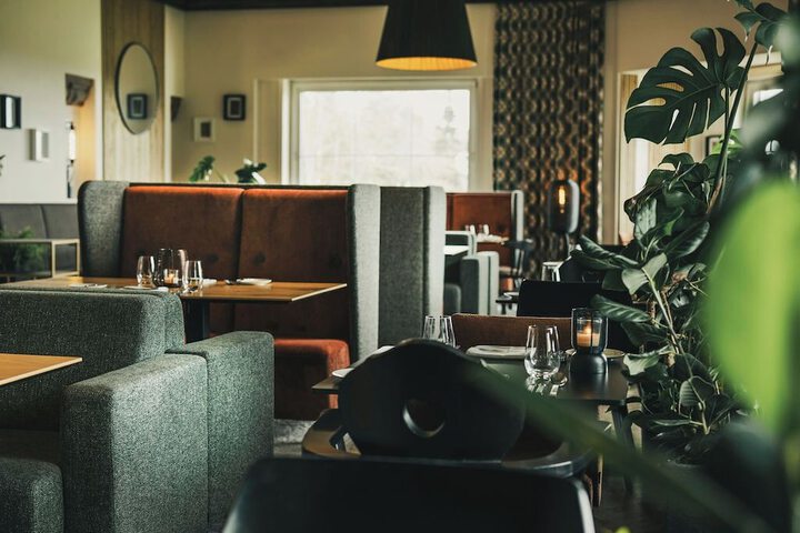Dining 93 of 116