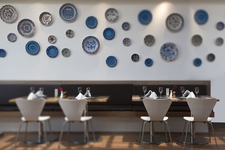 Dining 128 of 196