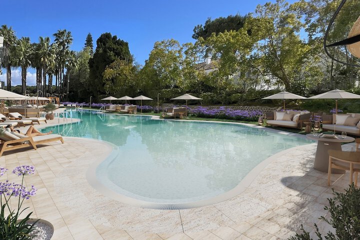 Pool 73 of 174