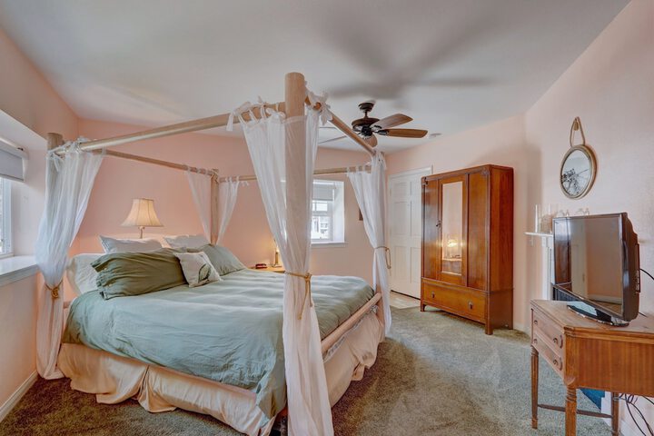 Room 45 of 135