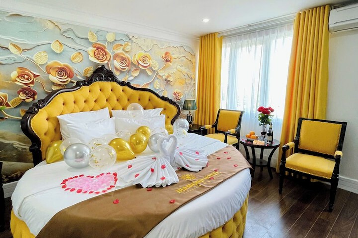 Room 18 of 113