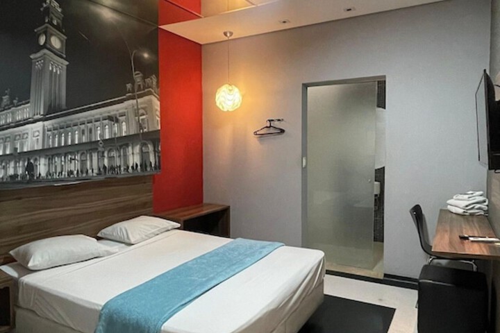Room 7 of 31