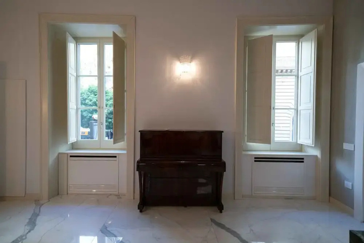 Room 2 of 20