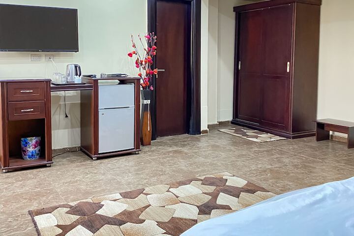 Room 39 of 340