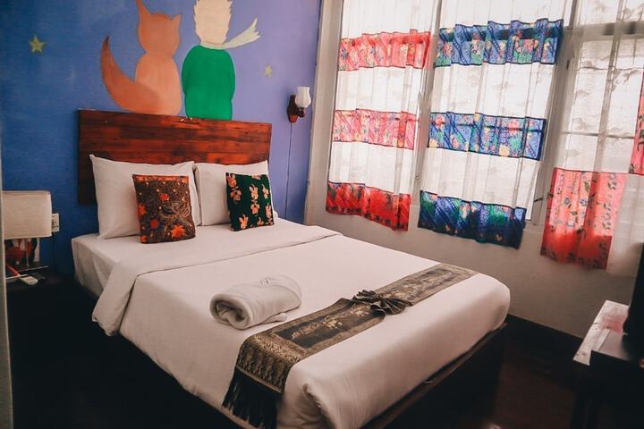 Room 28 of 90