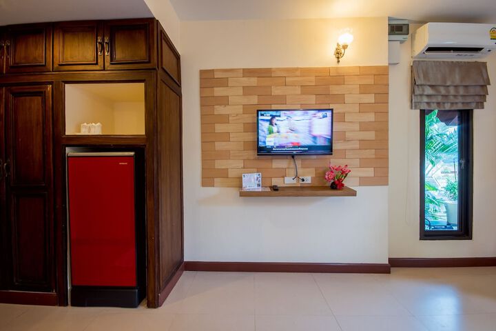 Room 4 of 47
