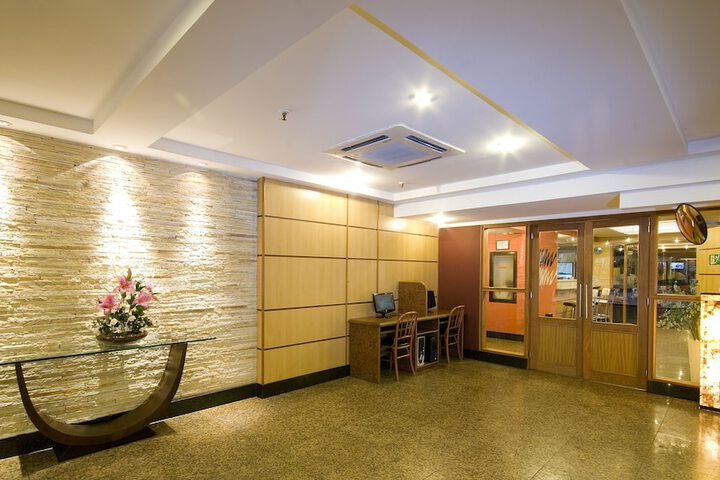 Guest Lobby