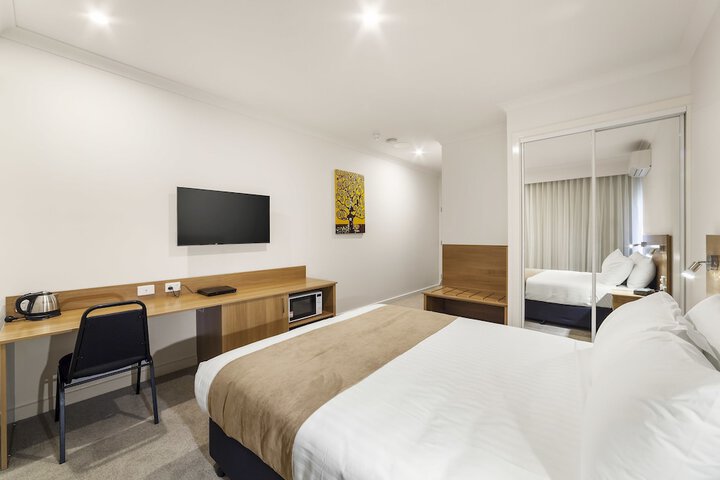 Room 20 of 39