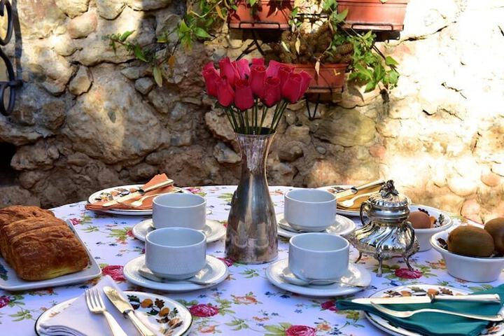 Breakfast/Coffee Service 15 of 34