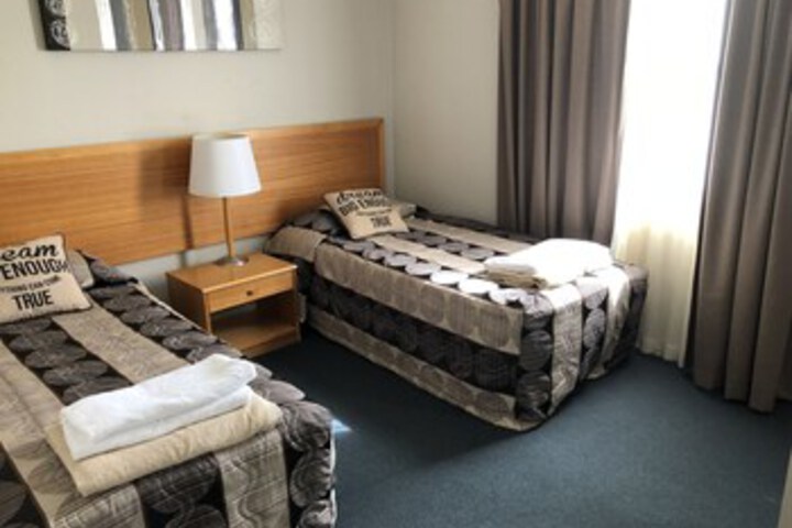 Room 32 of 36