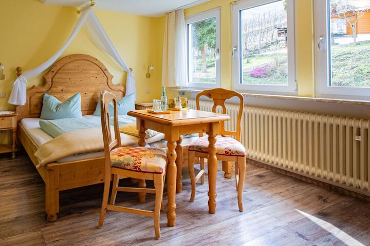 Room 15 of 65