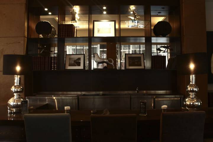 Lounge 47 of 63
