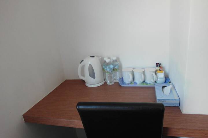 Room 14 of 32
