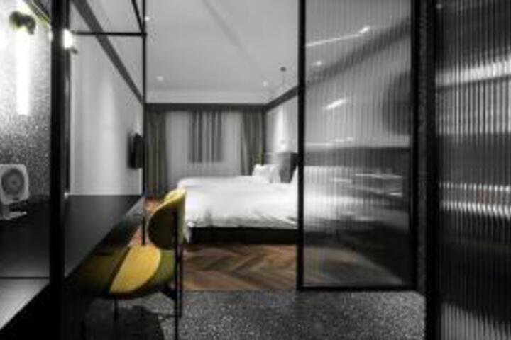 Room 22 of 23