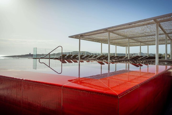 Pool 100 of 177