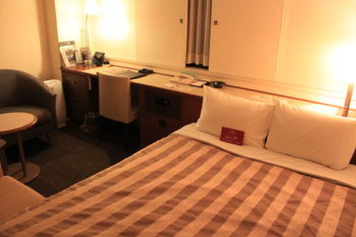 Room 16 of 31