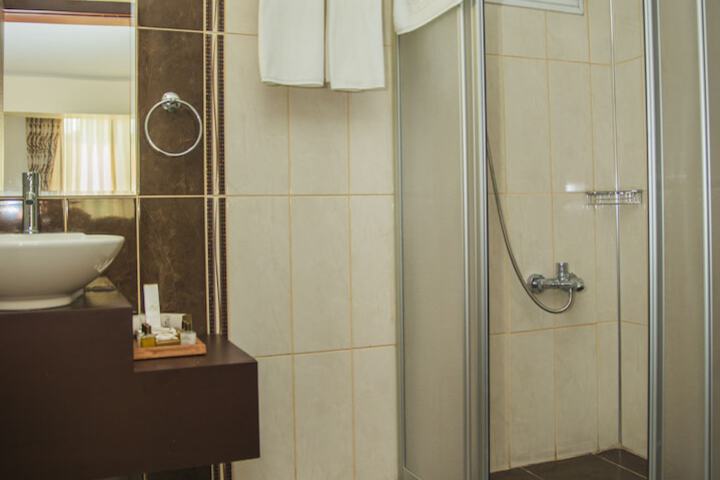 Room 20 of 36