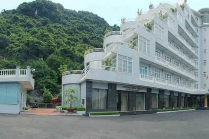 Hotel 48 of 52
