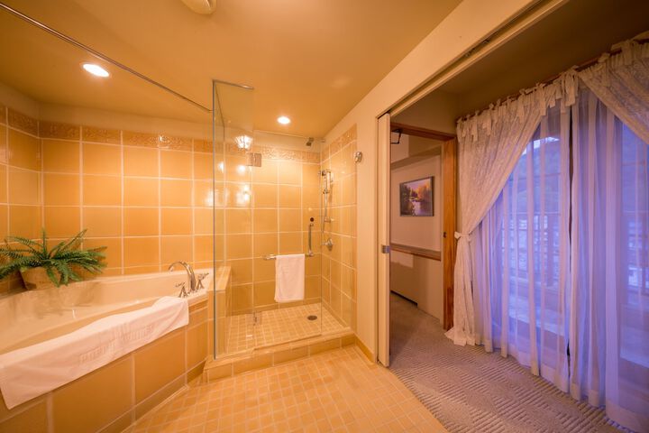 Room 28 of 58