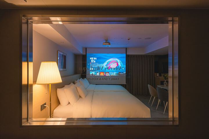 Room 51 of 71