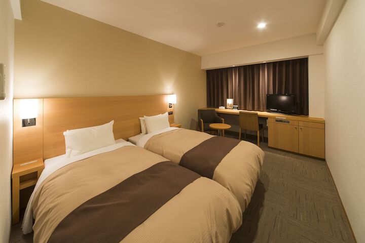 Room 12 of 43
