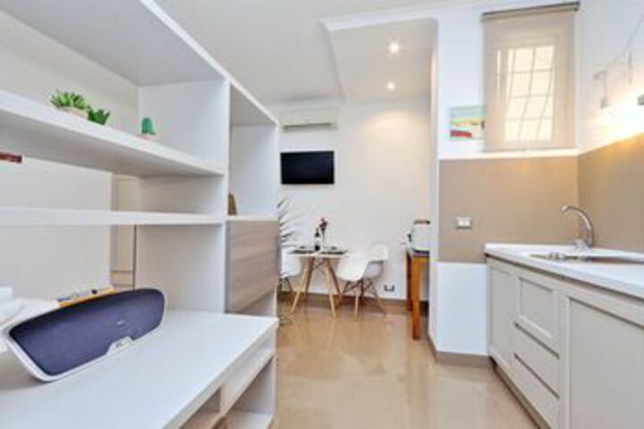 Room 19 of 27