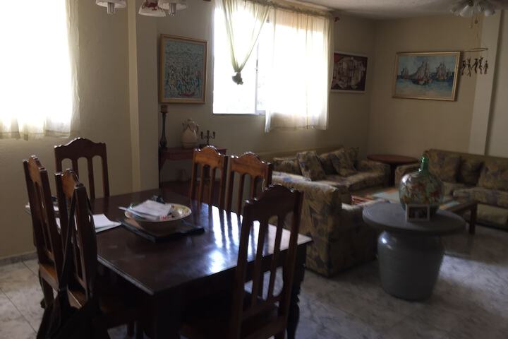 Room 12 of 37