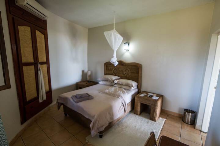 Room 5 of 36