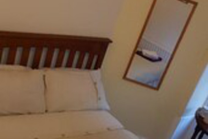 Room 85 of 105