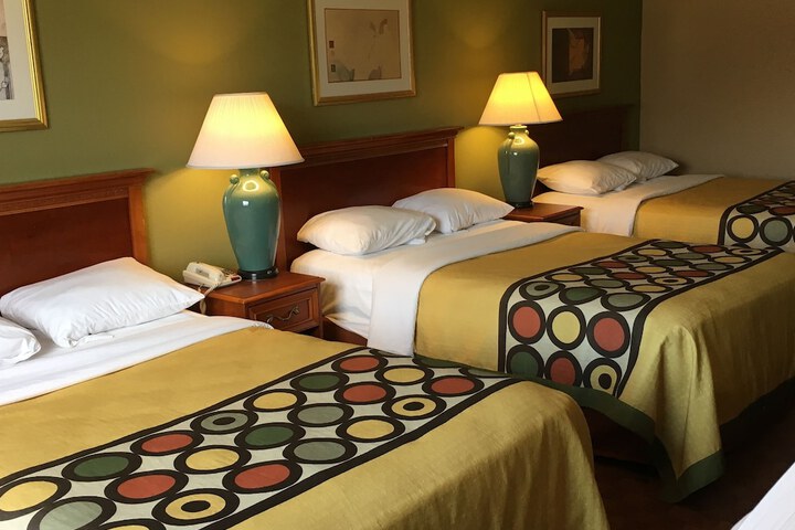 2 Double Beds (20 of 22)