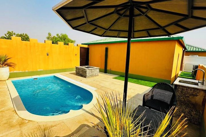 Pool 39 of 85