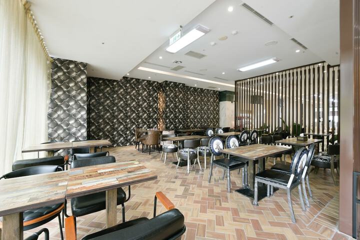 Hotel Interior 6 of 51