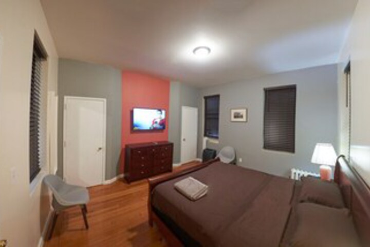 Room 54 of 79