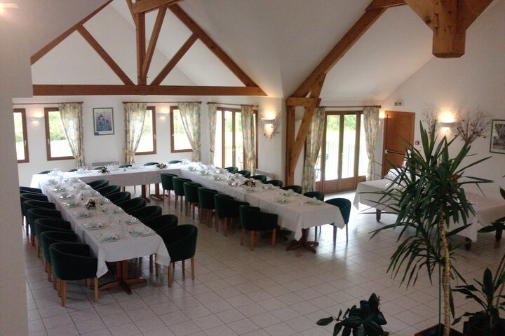 Ballroom/Hall 37 of 46