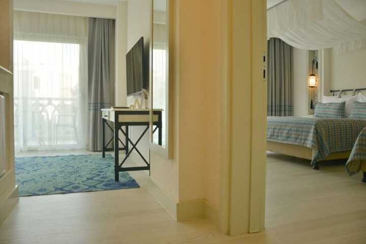 Room 26 of 171