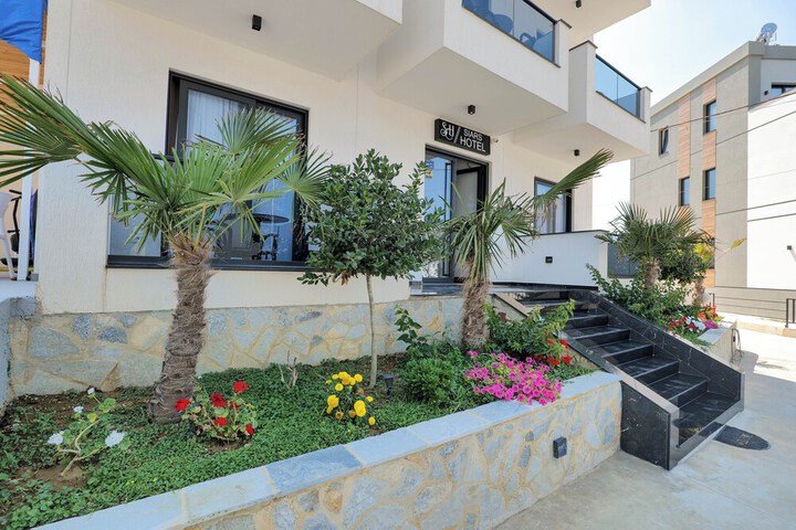 Hotel 120 of 140