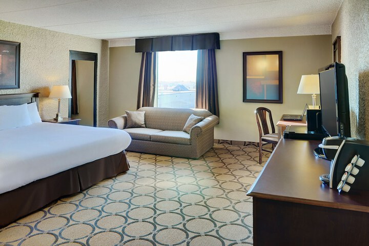 Room 7 of 48