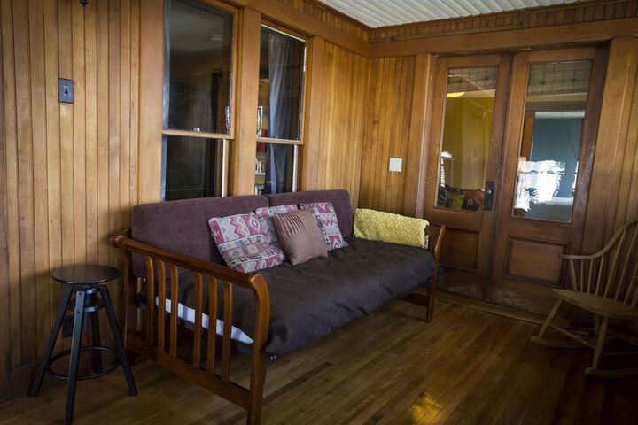 Room 42 of 118