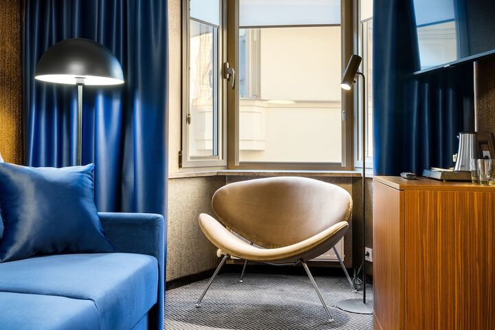 Room 36 of 74