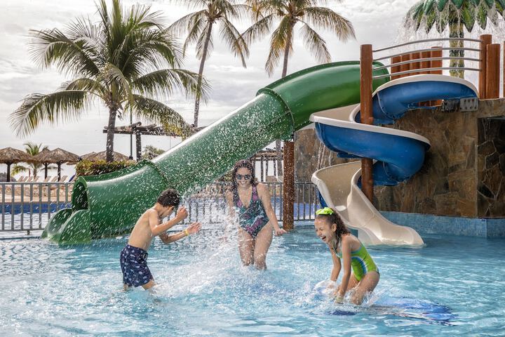 Pools & Facilities