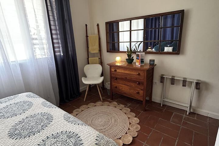 Room 9 of 39