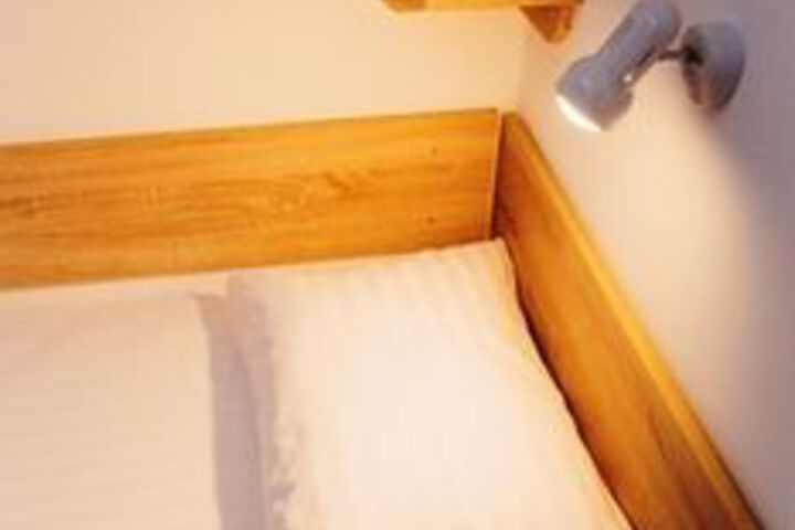 Room 25 of 62