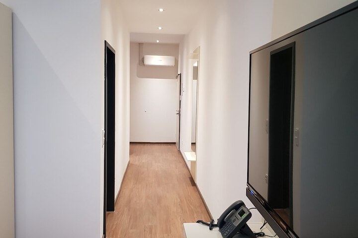 Room 19 of 34