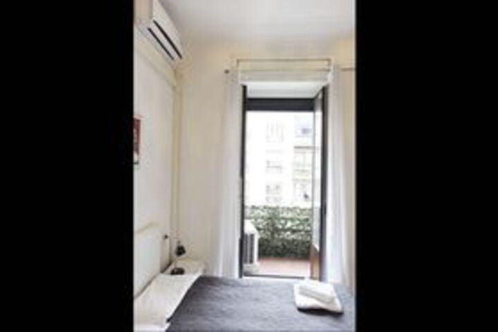 Room 12 of 43