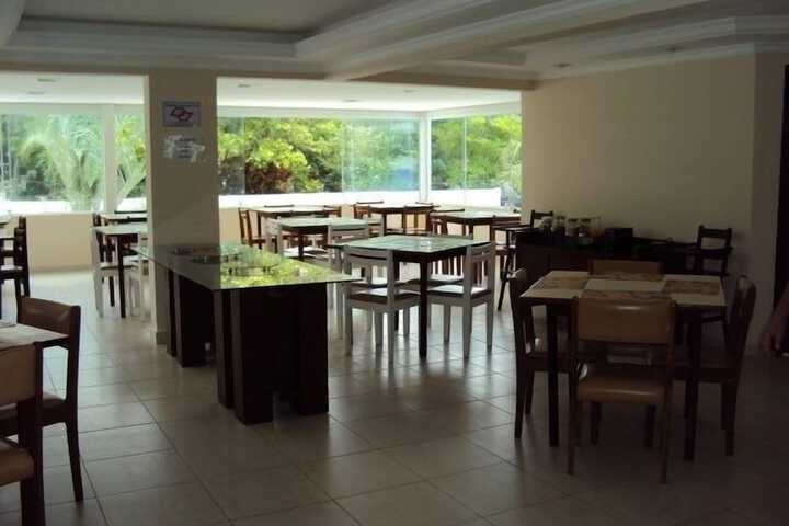 Dining 47 of 79
