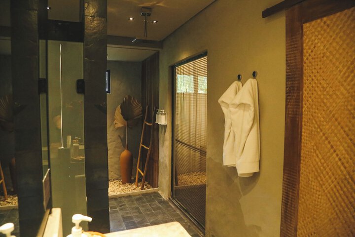 Room 54 of 110