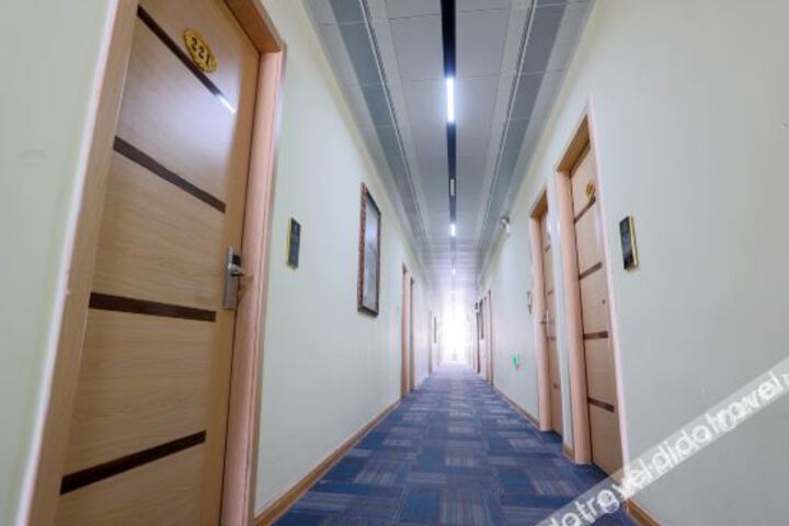 Hotel Interior 4 of 28
