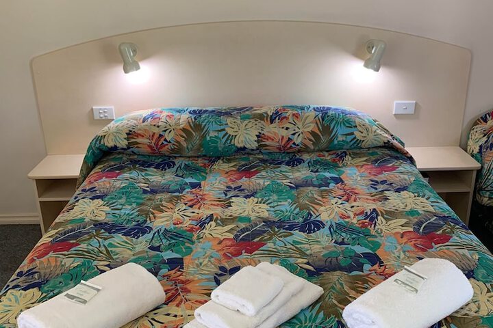 Room 4 of 26