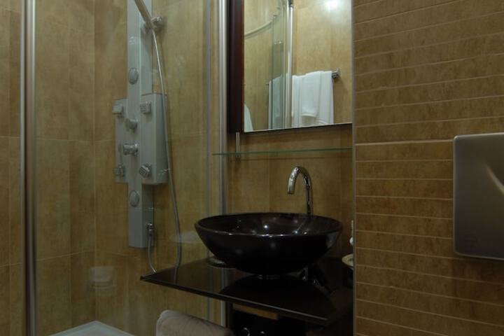 Room 20 of 30